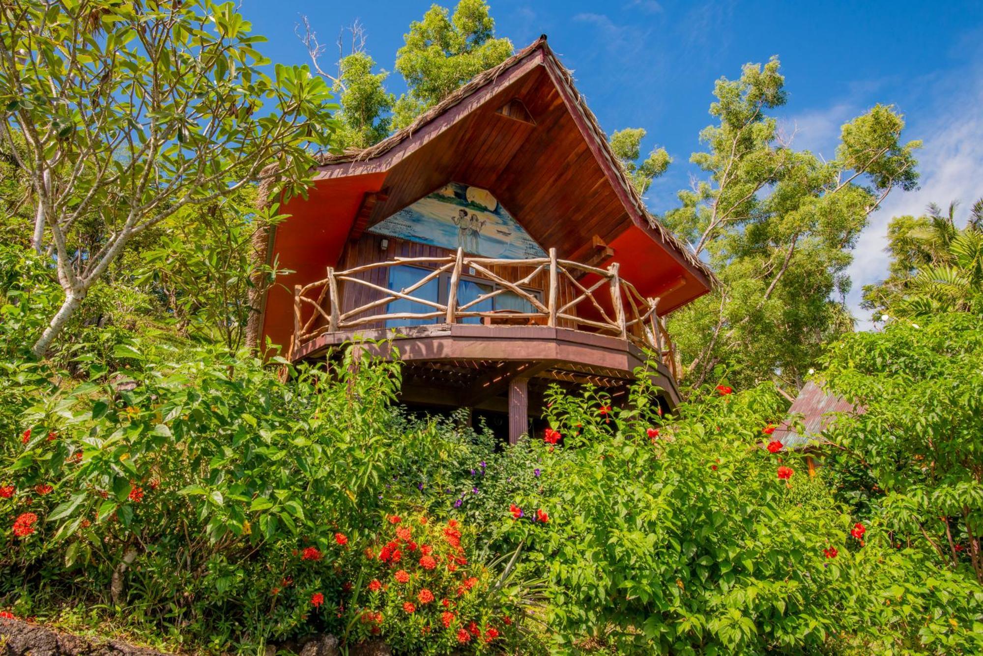Palau Carolines Resort Koror Buitenkant foto